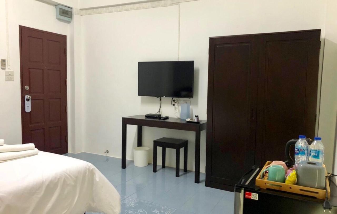 Oblique Apartment - ออฟบลิค อพาร์ทเมนท์ Nonthaburi Exterior photo